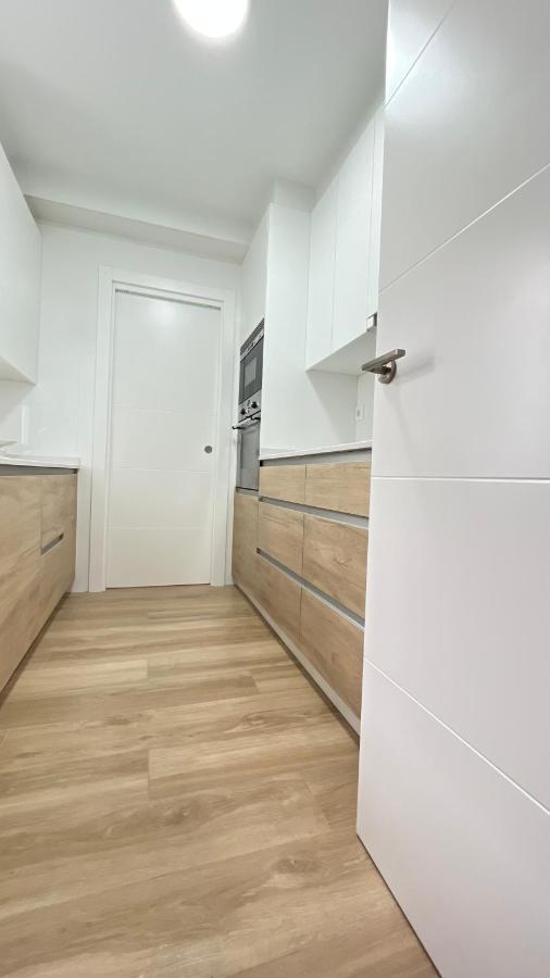 Maestranzamarycentro Apartment อาโกรูญา ภายนอก รูปภาพ