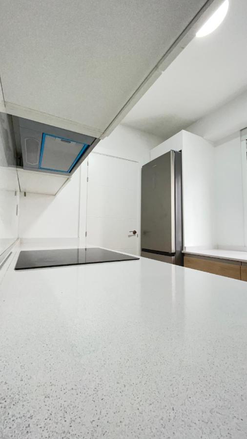 Maestranzamarycentro Apartment อาโกรูญา ภายนอก รูปภาพ