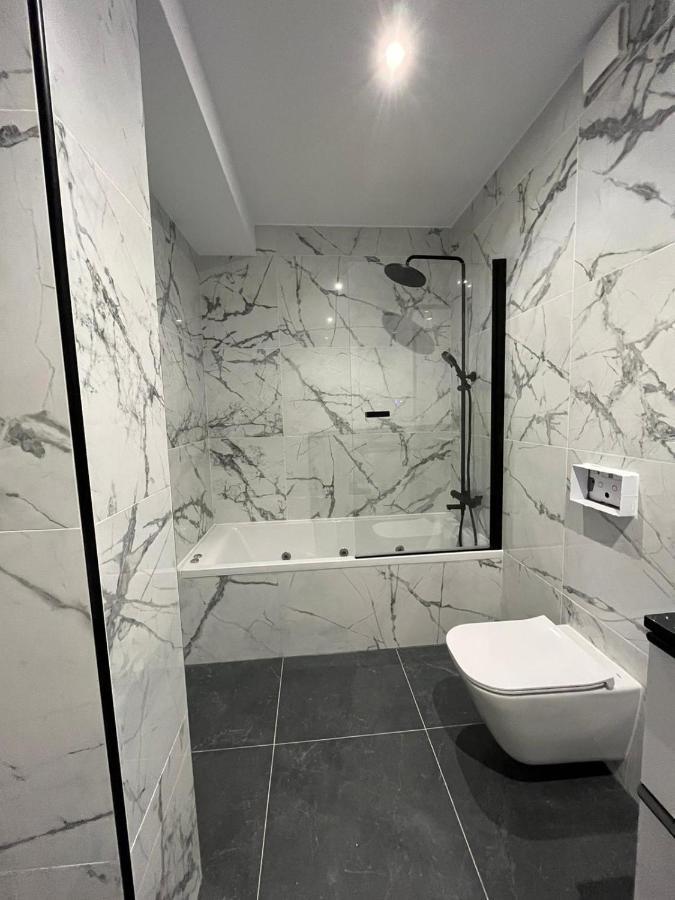 Maestranzamarycentro Apartment อาโกรูญา ภายนอก รูปภาพ